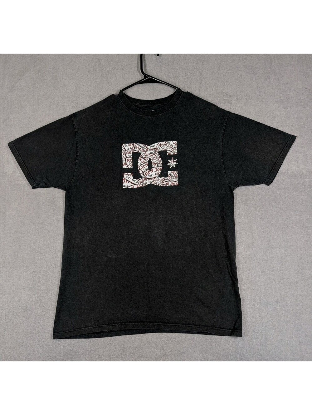 DC Mens Large Black Ron Jon Surf Shop Logo Graphic Skate T Shirt Cotton Casual
